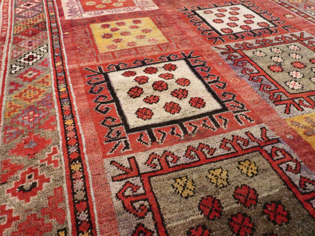 Antique East Turkestan Khotan Gallery Rug, No.20231 - Galerie Shabab