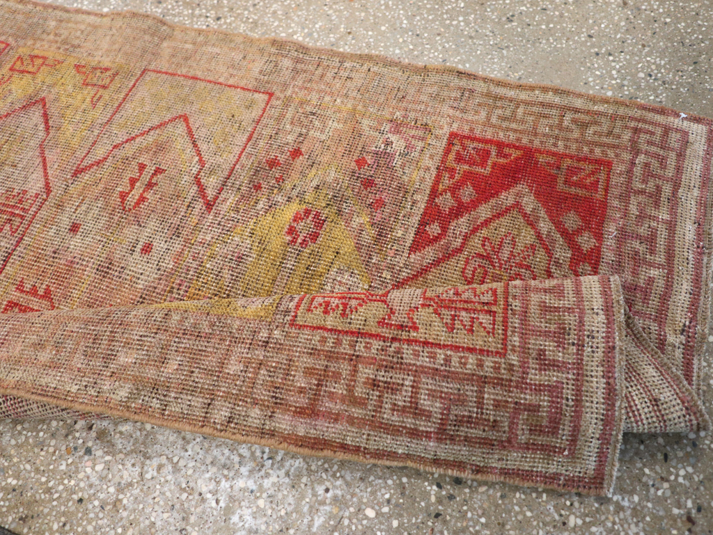 Antique East Turkestan Khotan Saph Runner, No.20233 - Galerie Shabab