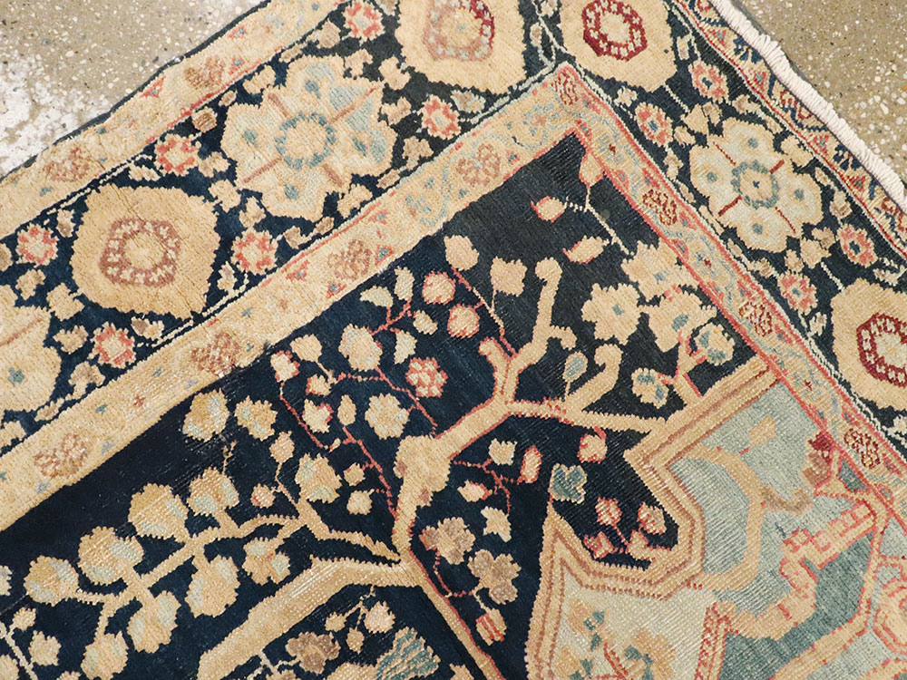 Antique Persian Tabriz Rug, No.20249 - Galerie Shabab