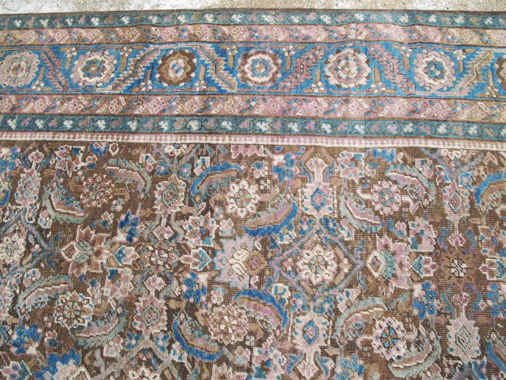 Antique Karabagh Gallery Carpet, No.20261 - Galerie Shabab