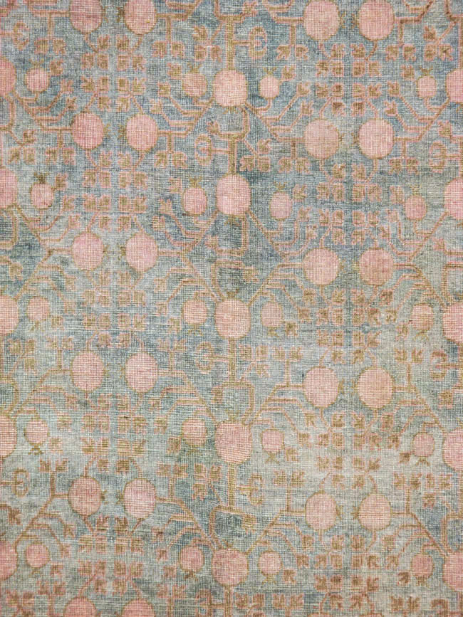 Antique East Turkestan Khotan Carpet, No.20262 - Galerie Shabab