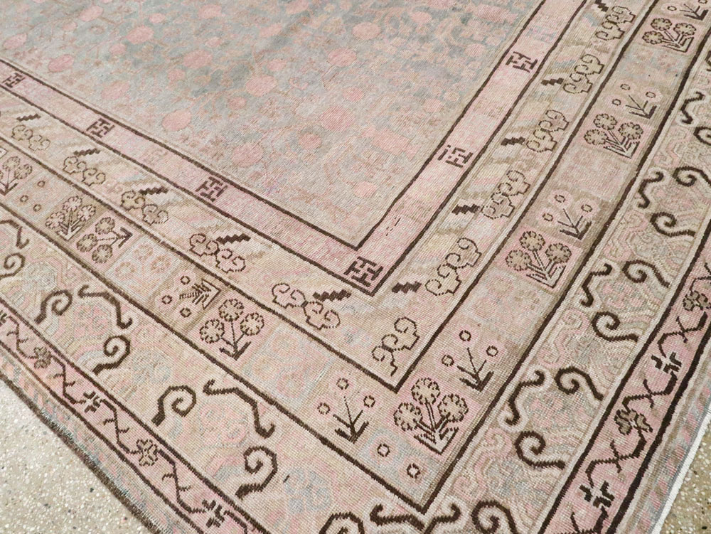 Antique East Turkestan Khotan Carpet, No.20262 - Galerie Shabab