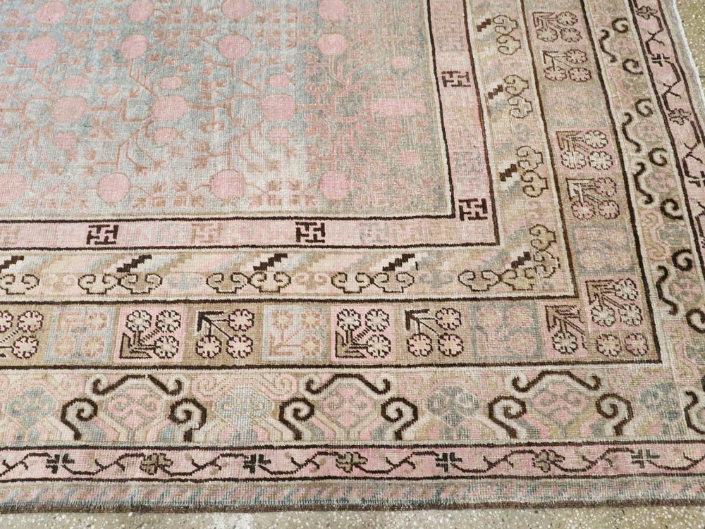 Antique East Turkestan Khotan Carpet, No.20262 - Galerie Shabab