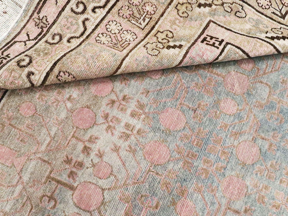 Antique East Turkestan Khotan Carpet, No.20262 - Galerie Shabab