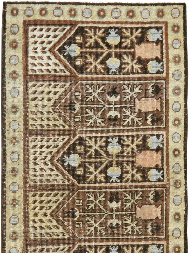 Antique East Turkestan Khotan Saph Runner, No.20266 - Galerie Shabab