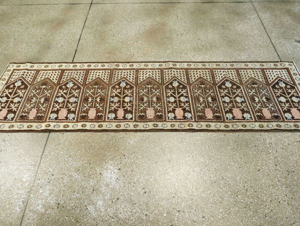 Antique East Turkestan Khotan Saph Runner, No.20266 - Galerie Shabab