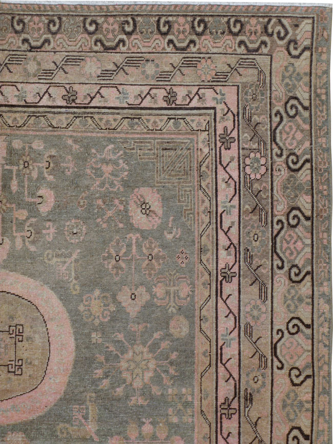 Antique Khotan Gallery Carpet, No.20268 - Galerie Shabab