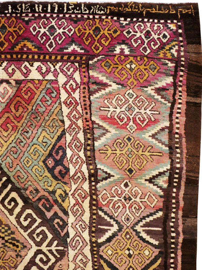 Antique Persian Kurdish Carpet, No.20270 - Galerie Shabab