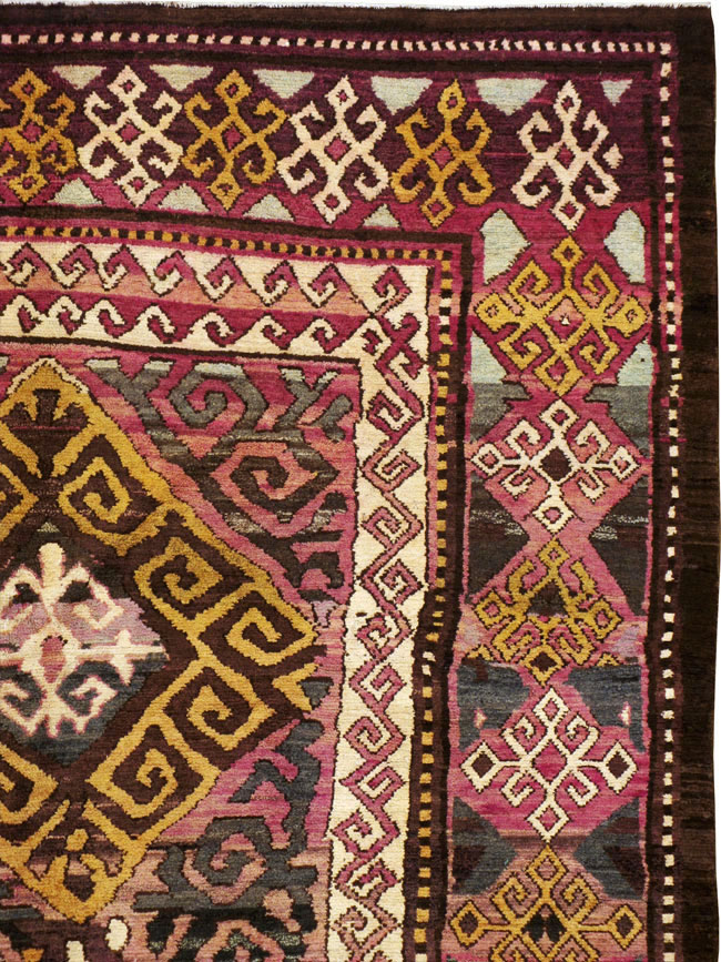 Antique Persian Kurdish Carpet, No.20270 - Galerie Shabab