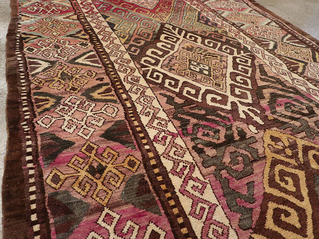 Antique Persian Kurdish Carpet, No.20270 - Galerie Shabab