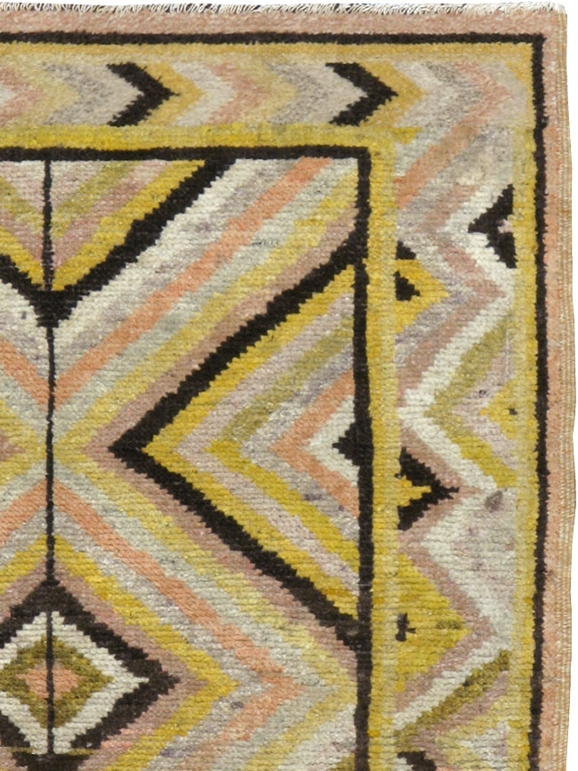 Vintage East Turkestan Khotan Rug, No.20282 - Galerie Shabab