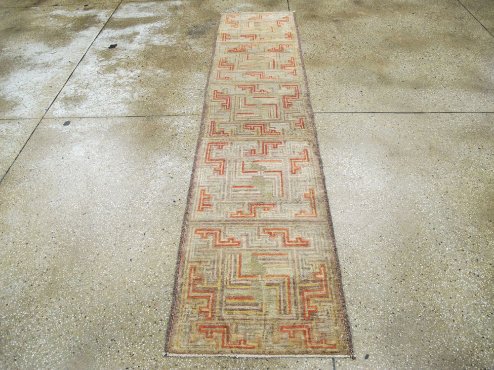 Antique East Turkestan Khotan Runner, No.20284 - Galerie Shabab