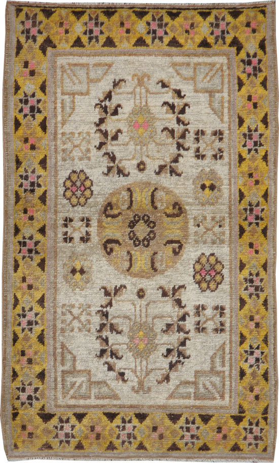Antique East Turkestan Khotan Rug, No.20287 - Galerie Shabab
