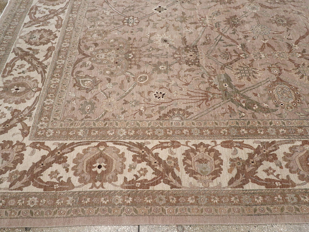 Modern Persian Tabriz Carpet, No.20297 - Galerie Shabab