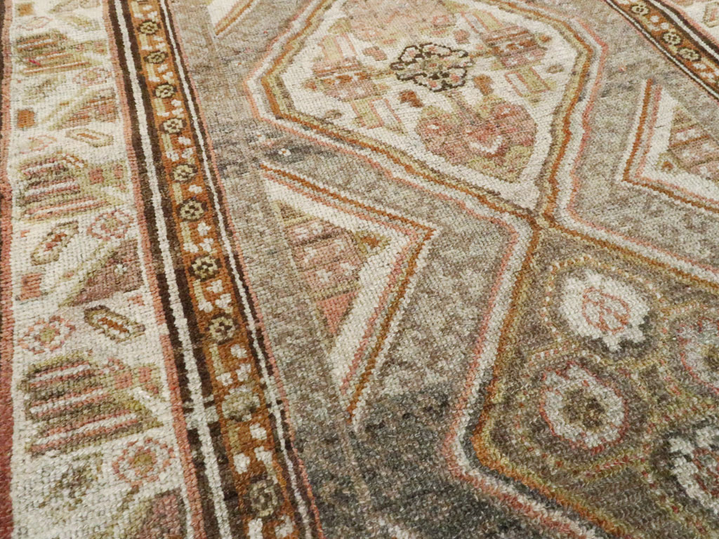 Antique Persian Malayer Runner, No.20314 - Galerie Shabab