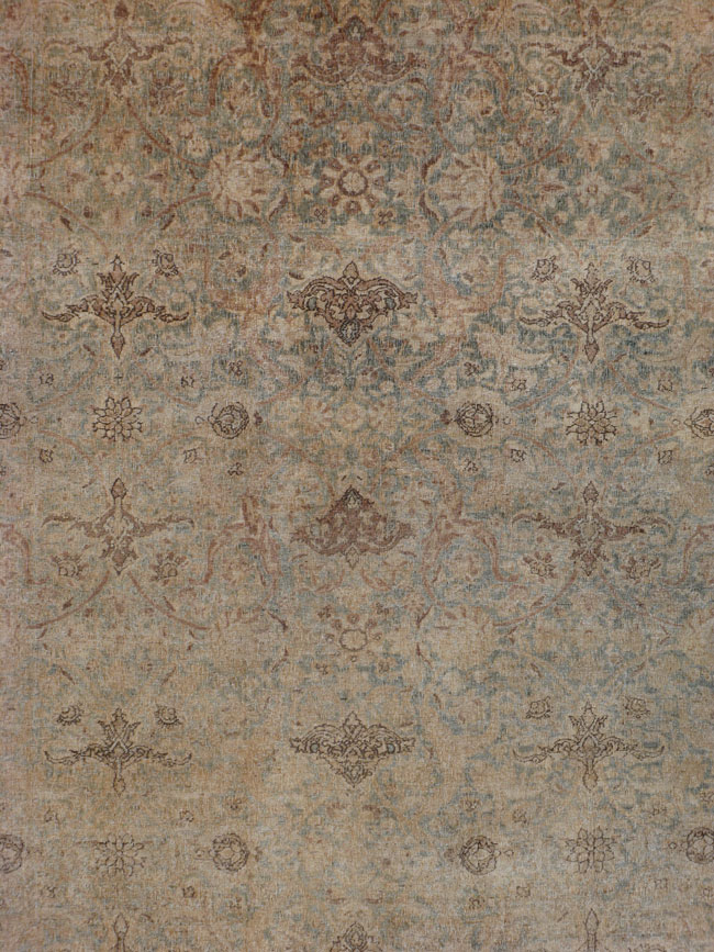Antique Isfahan Carpet, No.20316 - Galerie Shabab