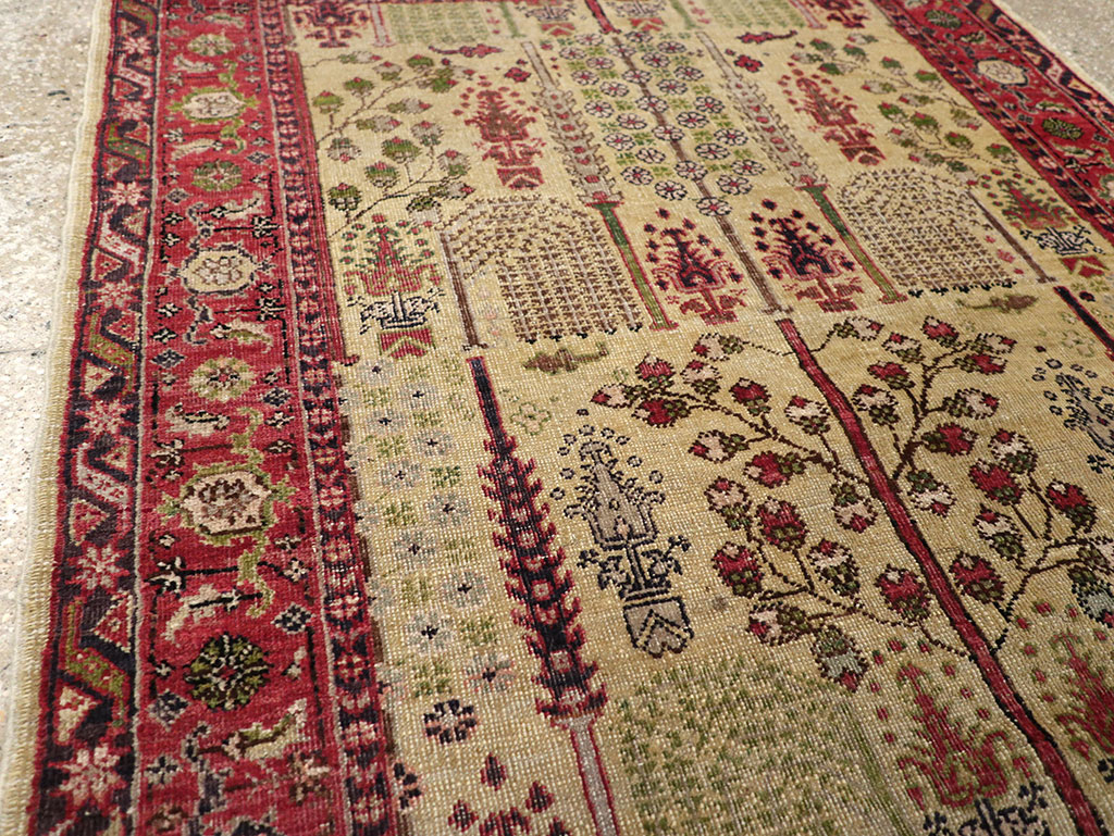 Antique Turkish Sivas Carpet, No.20327 - Galerie Shabab