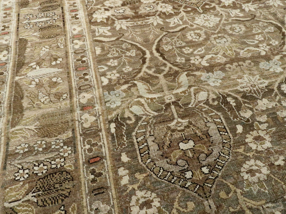 Antique Persian Tabriz Carpet, No.20330 - Galerie Shabab