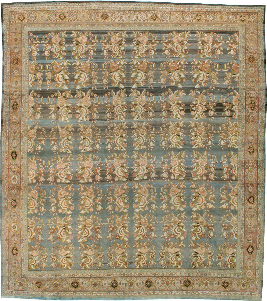 Antique Persian Malayer Square Carpet, No.20333 - Galerie Shabab