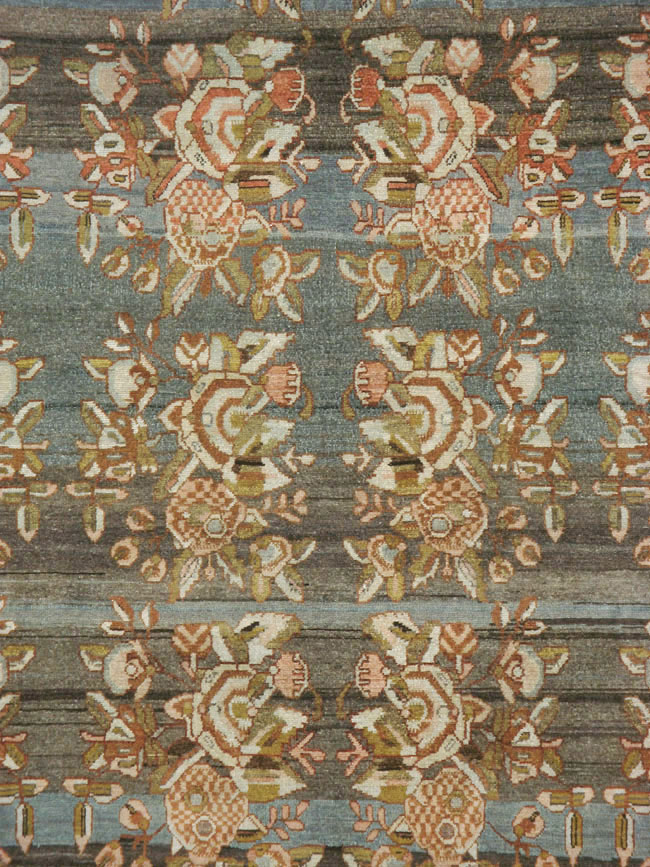 Antique Persian Malayer Square Carpet, No.20333 - Galerie Shabab