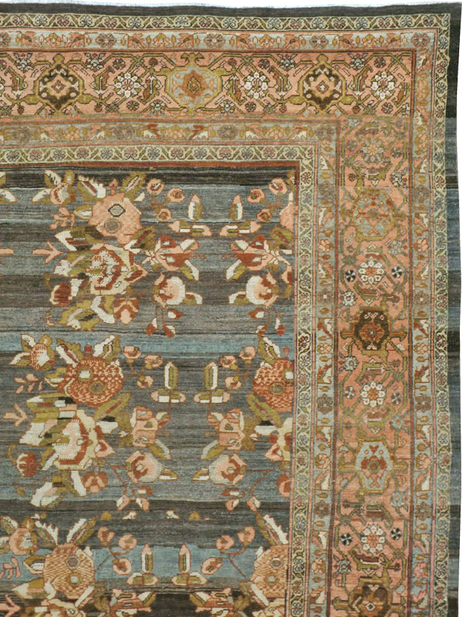 Antique Persian Malayer Square Carpet, No.20333 - Galerie Shabab