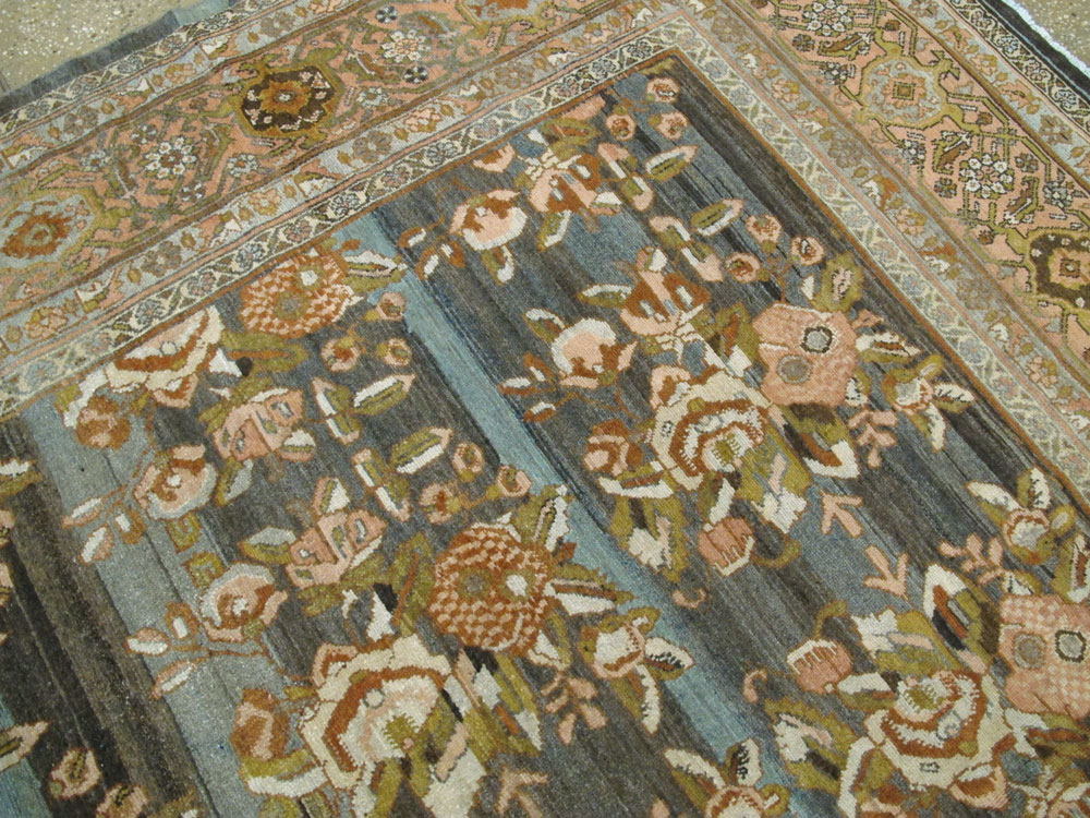 Antique Persian Malayer Square Carpet, No.20333 - Galerie Shabab