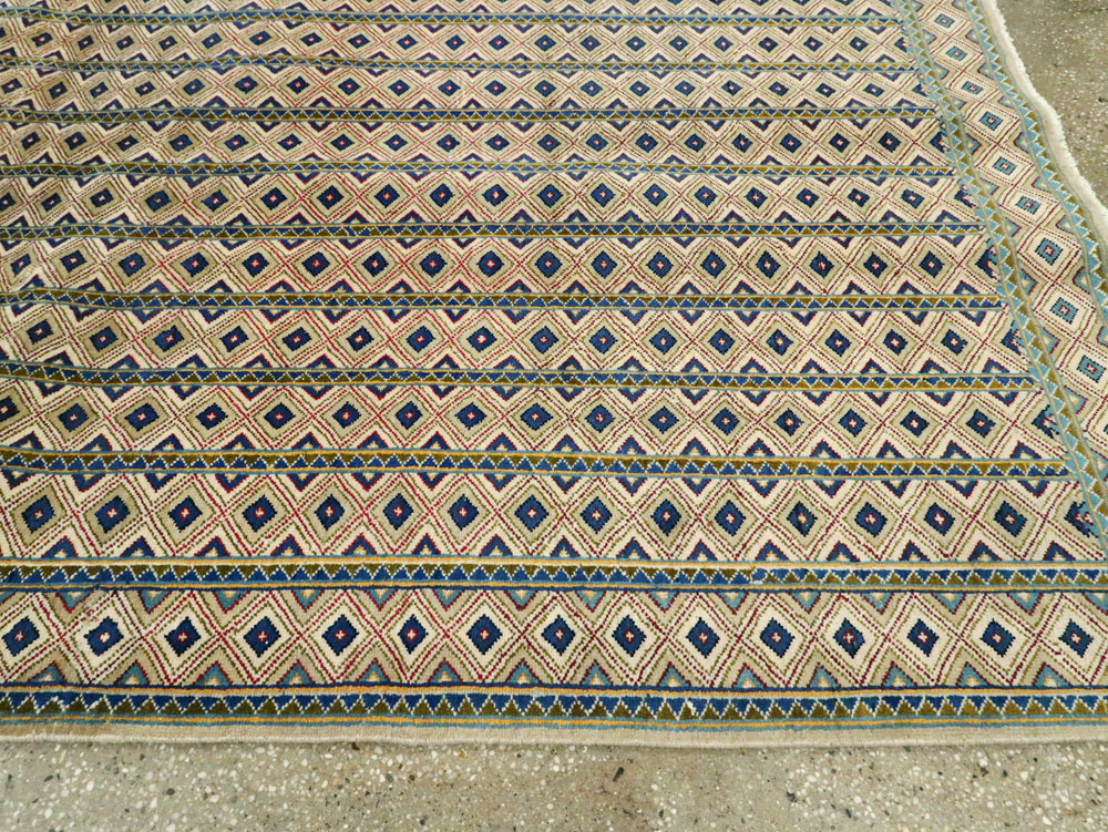 Vintage Persian Kashan Modernist Carpet, No.20334 - Galerie Shabab