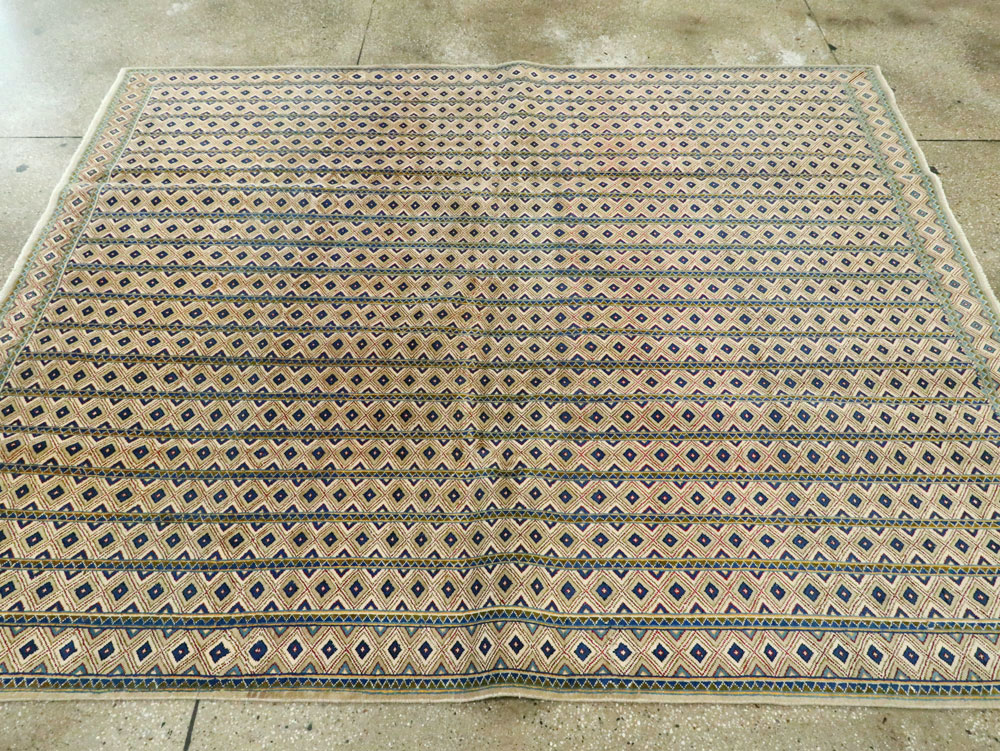 Vintage Persian Kashan Modernist Carpet, No.20334 - Galerie Shabab