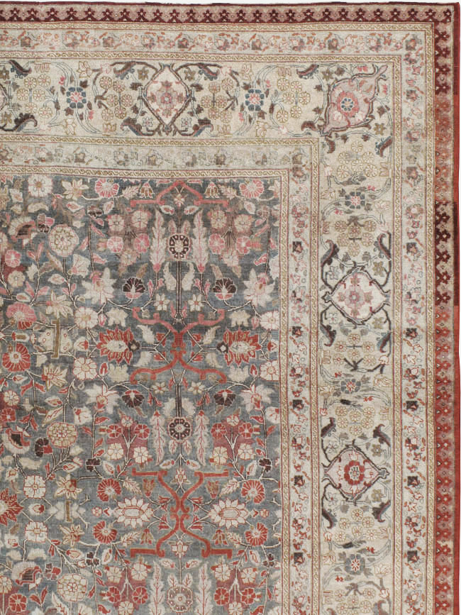 Antique Persian Tabriz Carpet, No.20338 - Galerie Shabab