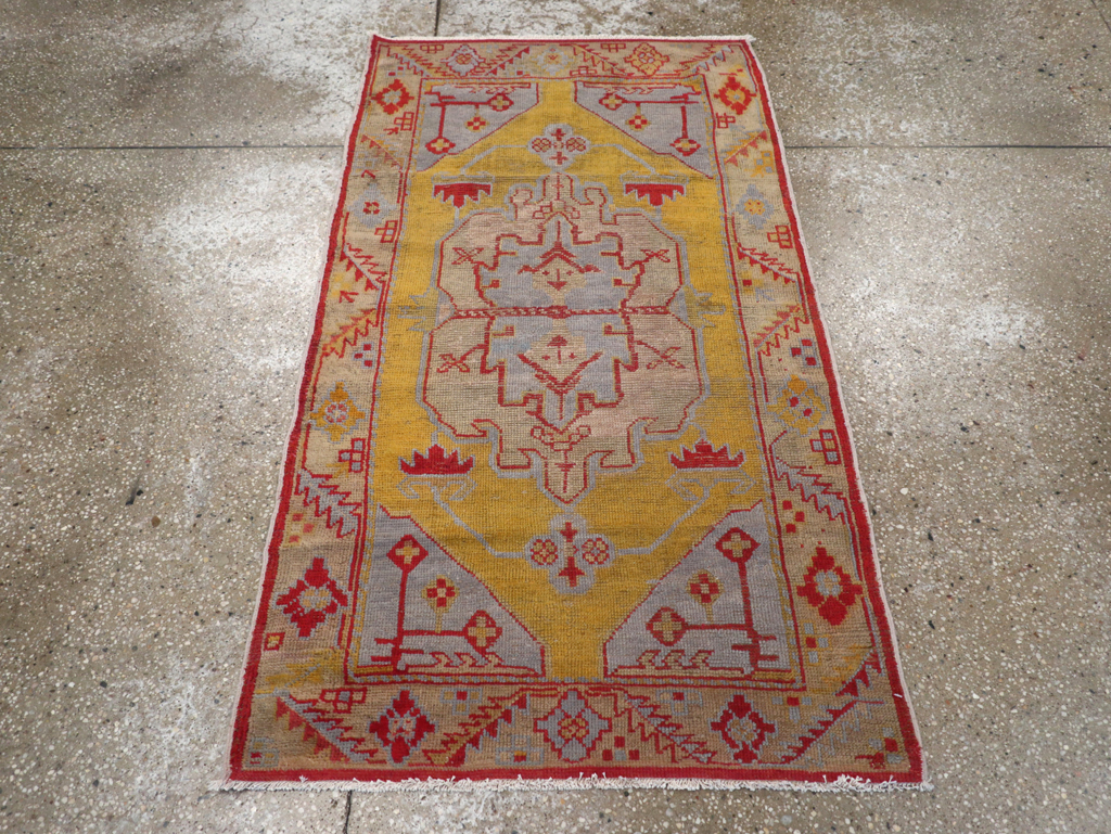 Vintage Turkish Oushak Throw Rug, No.20341 - Galerie Shabab
