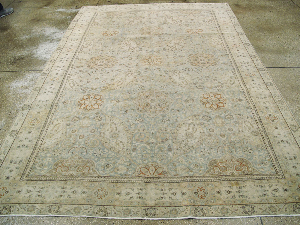 Antique Persian Tabriz Carpet, No.20343 - Galerie Shabab