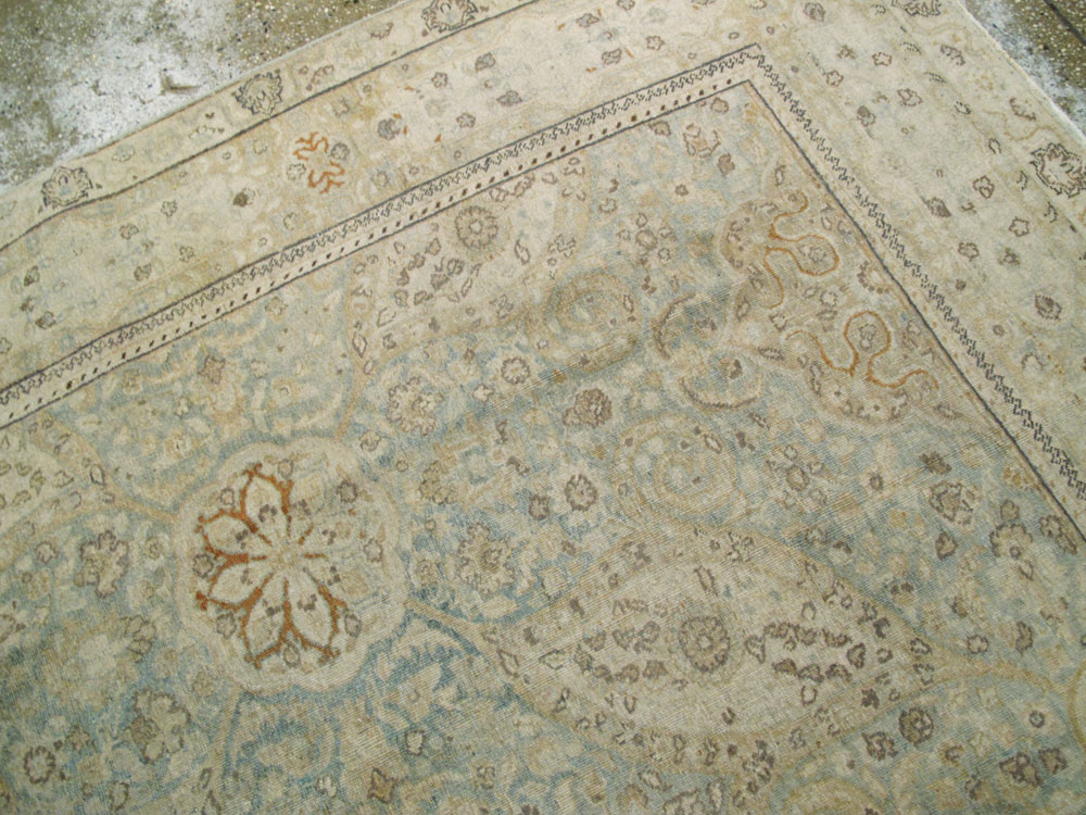 Antique Persian Tabriz Carpet, No.20343 - Galerie Shabab