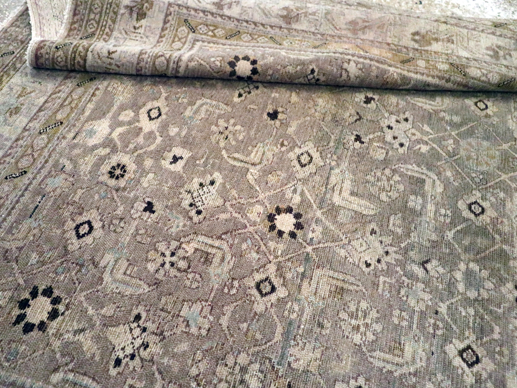 Vintage Persian Malayer Accent Carpet, No.20344 - Galerie Shabab