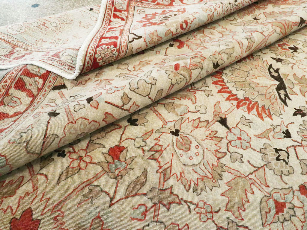 Antique Persian Tabriz Carpet, No.20357 - Galerie Shabab