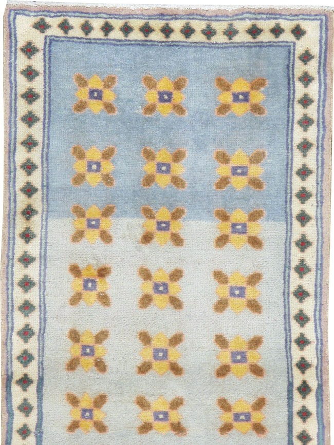Vintage Persian Kashan Modernist Rug, No.20368 - Galerie Shabab