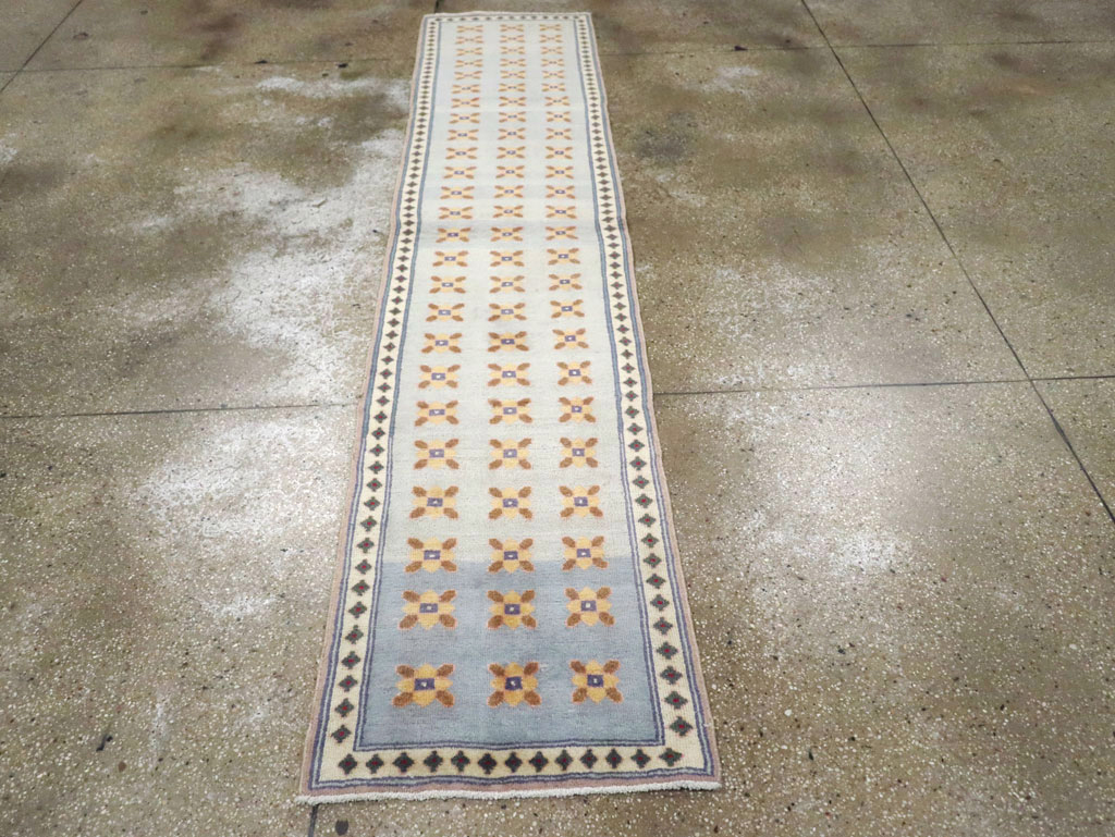 Vintage Persian Kashan Modernist Rug, No.20368 - Galerie Shabab