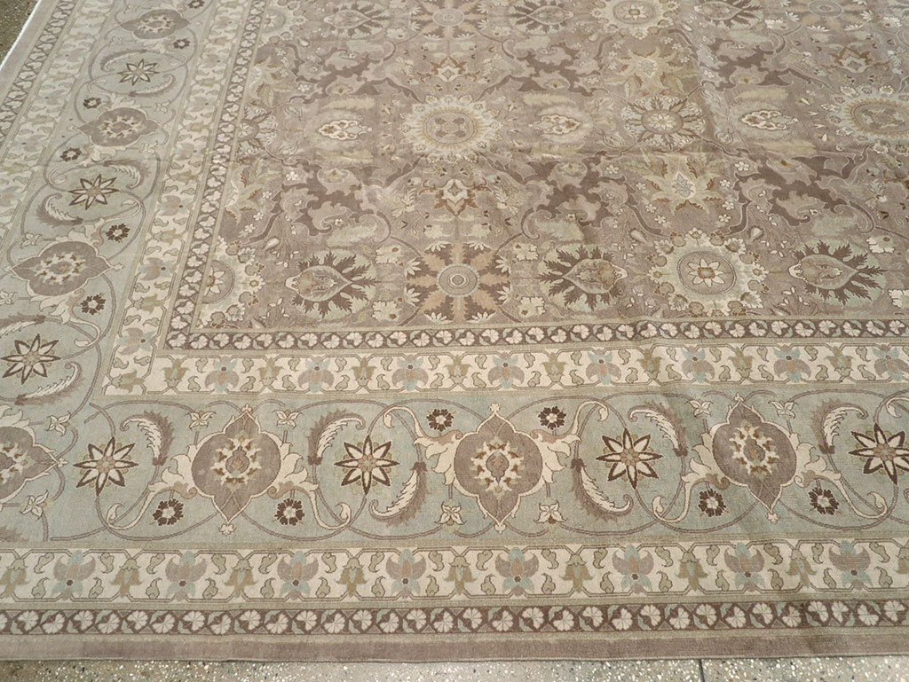Antique Persian Tabriz Carpet, No.20376 - Galerie Shabab