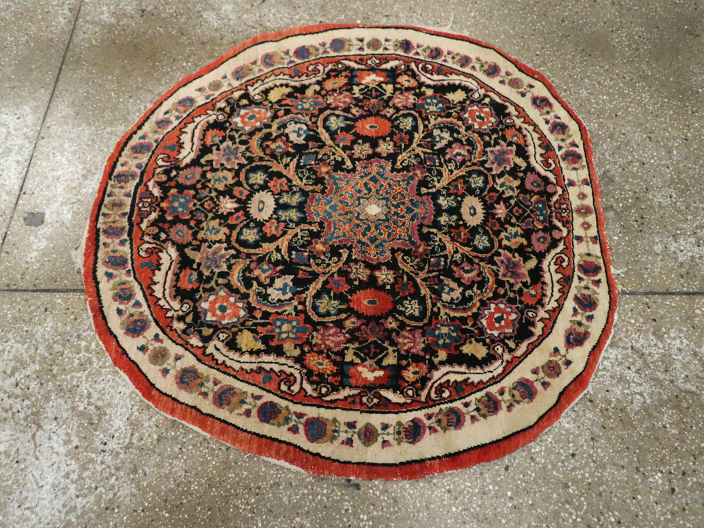 Antique Persian Tabriz Round Rug, No.20380 - Galerie Shabab