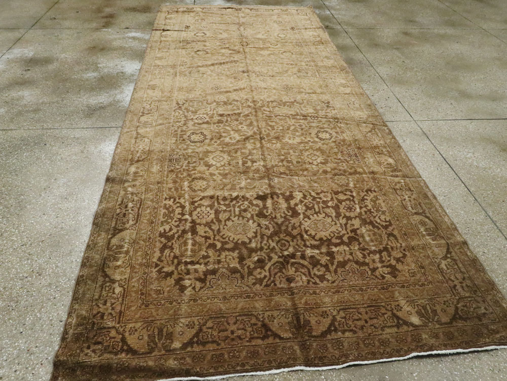 Vintage Malayer Gallery Carpet, No.20392 - Galerie Shabab