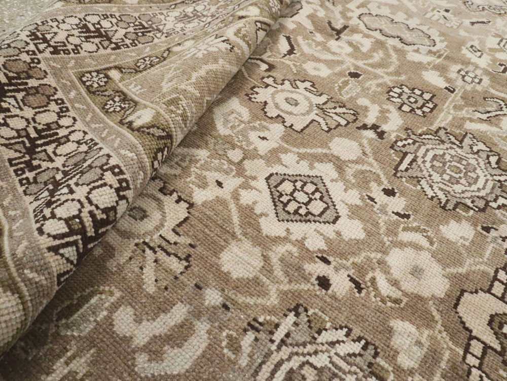 Vintage Persian Malayer Gallery Carpet, No.20398 - Galerie Shabab