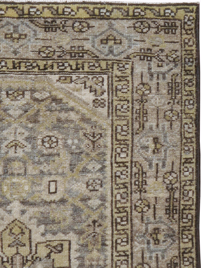 Vintage Persian Malayer Throw Rug, No.20419 - Galerie Shabab