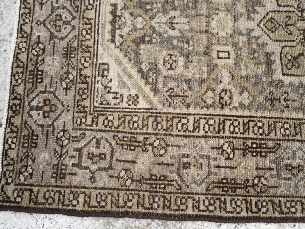 Vintage Persian Malayer Throw Rug, No.20419 - Galerie Shabab