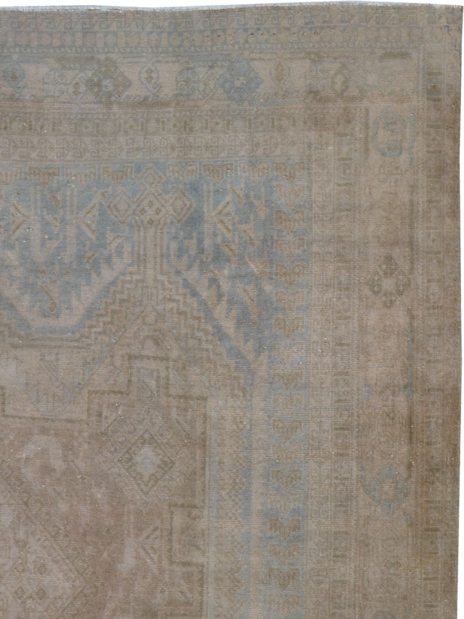 Antique Tabriz Rug, No.20421 - Galerie Shabab