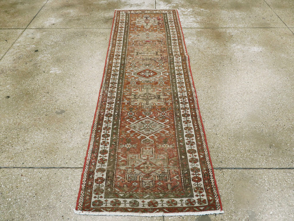 Vintage Persian Karajeh Runner, No.20422 - Galerie Shabab