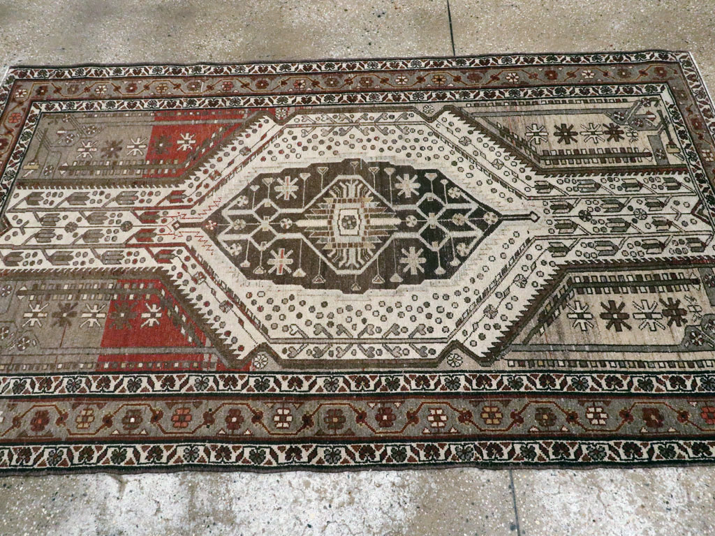 Vintage Persian Malayer Rug, No.20433 - Galerie Shabab