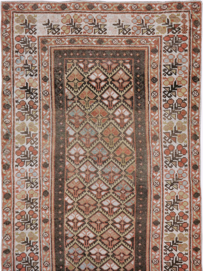 Vintage Persian Kurdish Runner, No.20435 - Galerie Shabab
