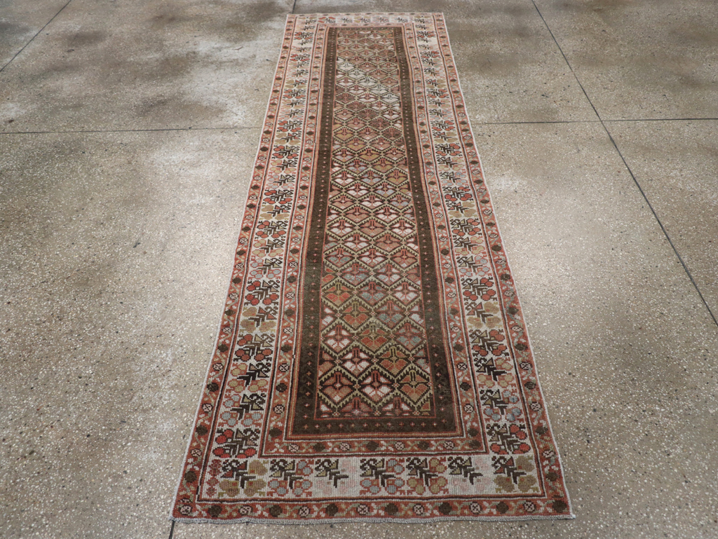 Vintage Persian Kurdish Runner, No.20435 - Galerie Shabab