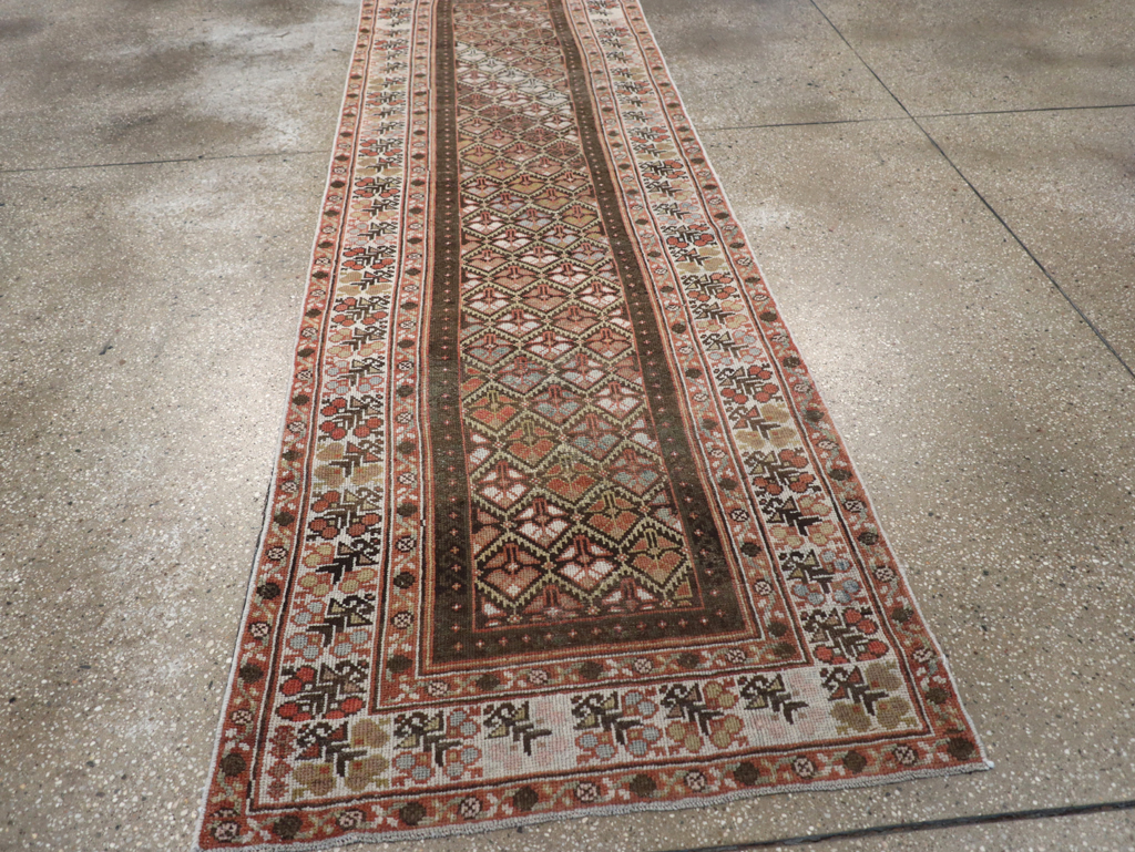 Vintage Persian Kurdish Runner, No.20435 - Galerie Shabab