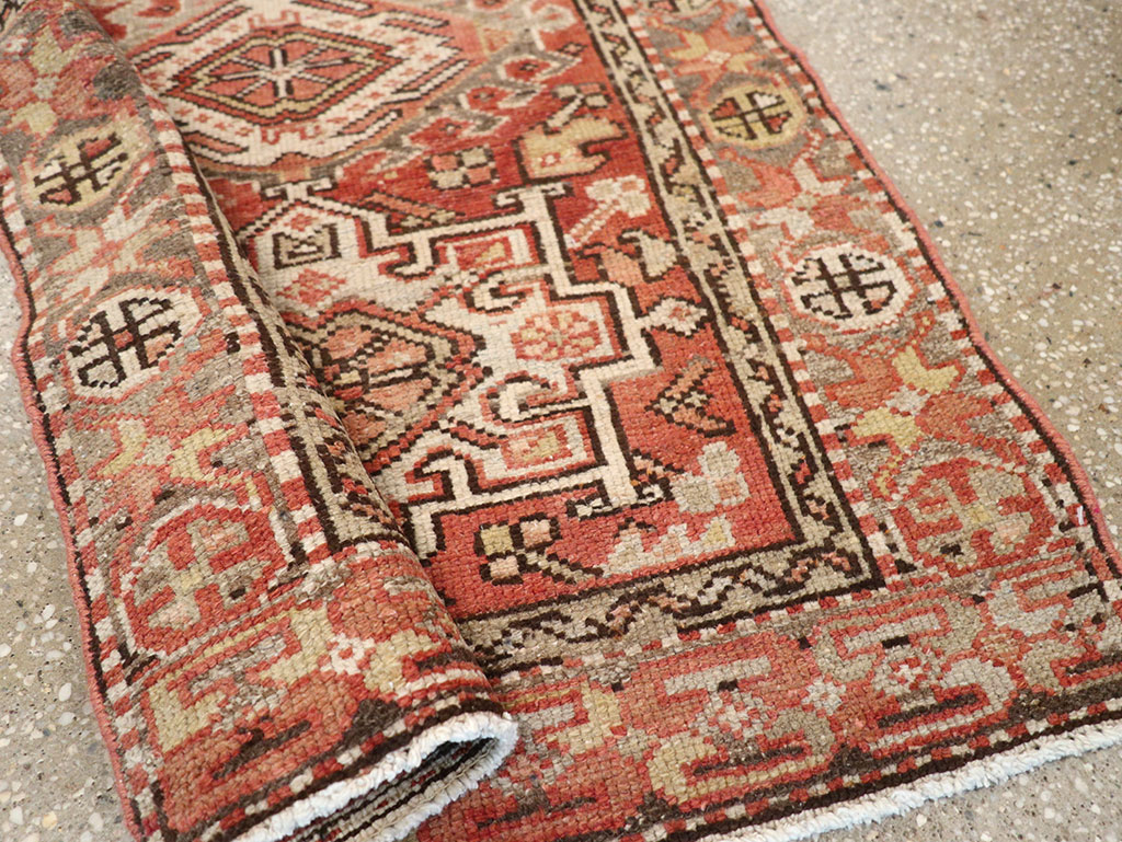 Vintage Persian Karajeh Rug, No.20436 - Galerie Shabab