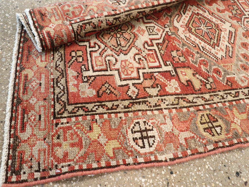 Vintage Persian Karajeh Rug, No.20436 - Galerie Shabab